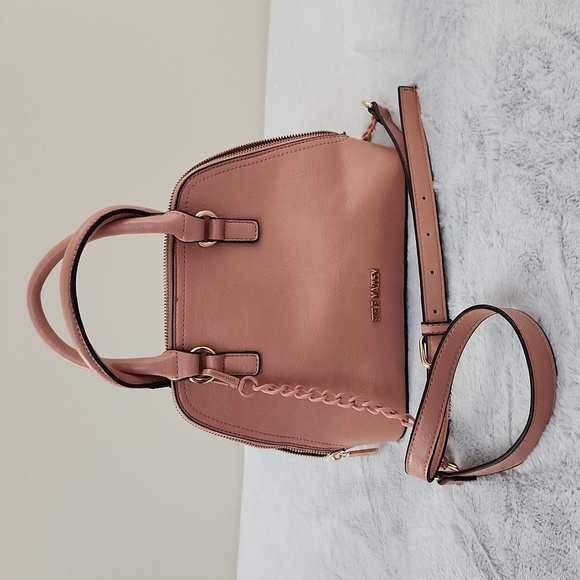 Steve Madden pink purse with chain accent strap. - Picture 1 of 16